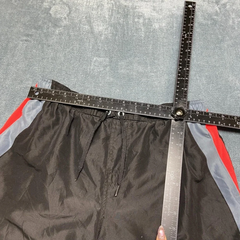 Nike Board Shorts Mens Large Black Swoosh Logo Mesh Lined Mid Rise Swimwear